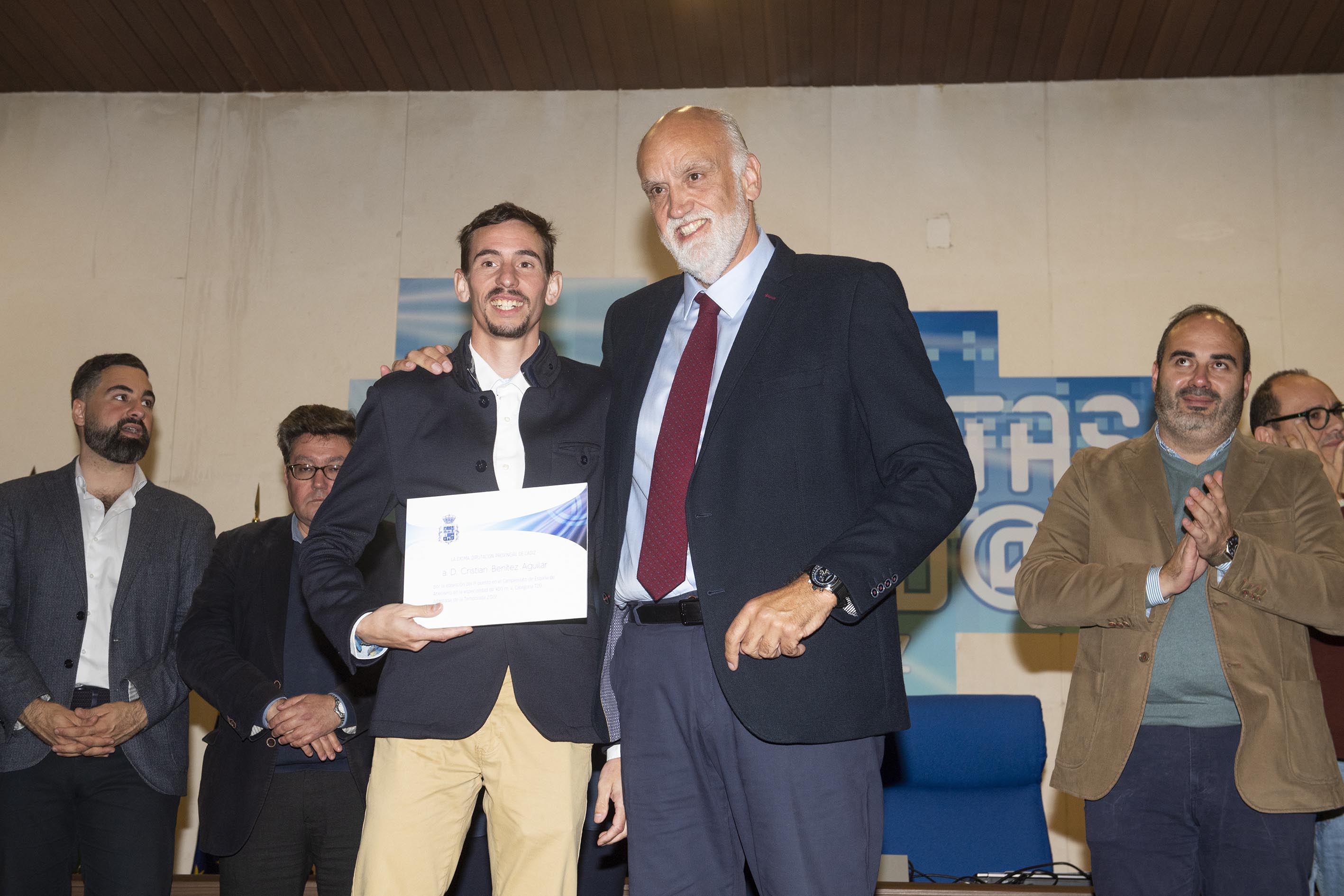 Gala deportistas_premio a Cristian Benitez Aguilar_La Linea