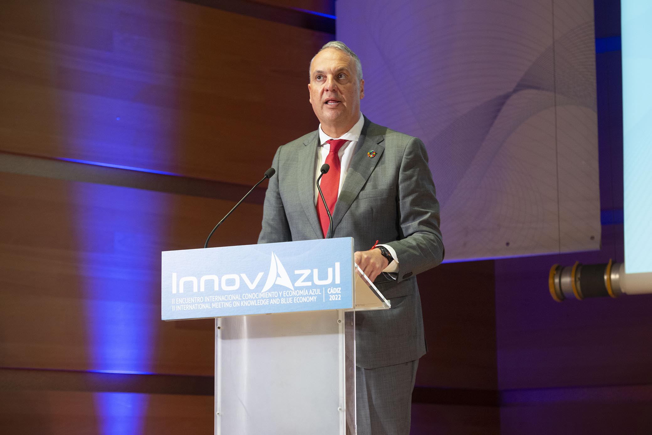 Juan Carlos Ruiz Boix interviene en la inauguración de InnovAzul