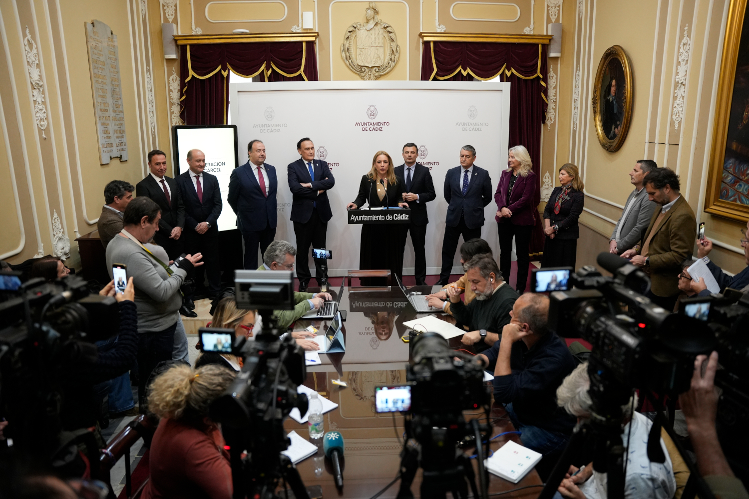 Acuerdo Valcarcel_interviene Almudena Martinez