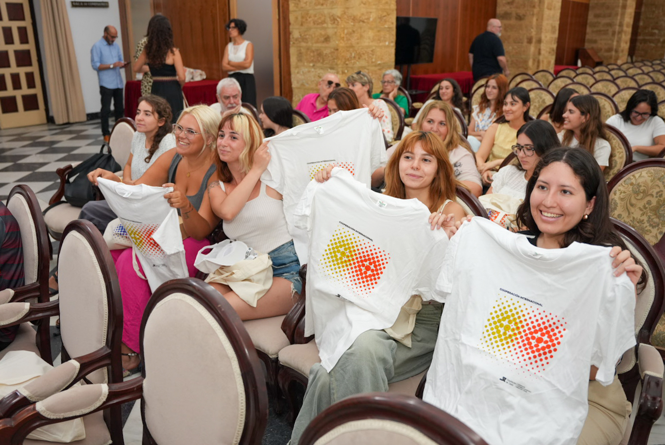 Diputada Ana Moreno - UCA -77