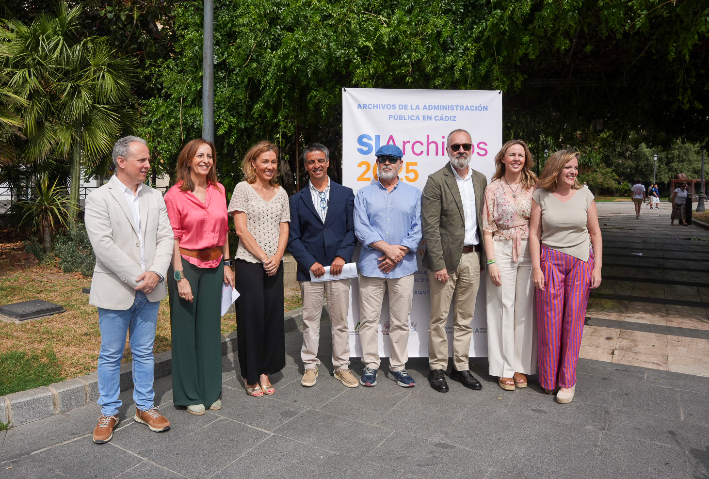 FOTO DE GRUPO inauguración exposición Archivos H. - Vanesa Beltrán -2713