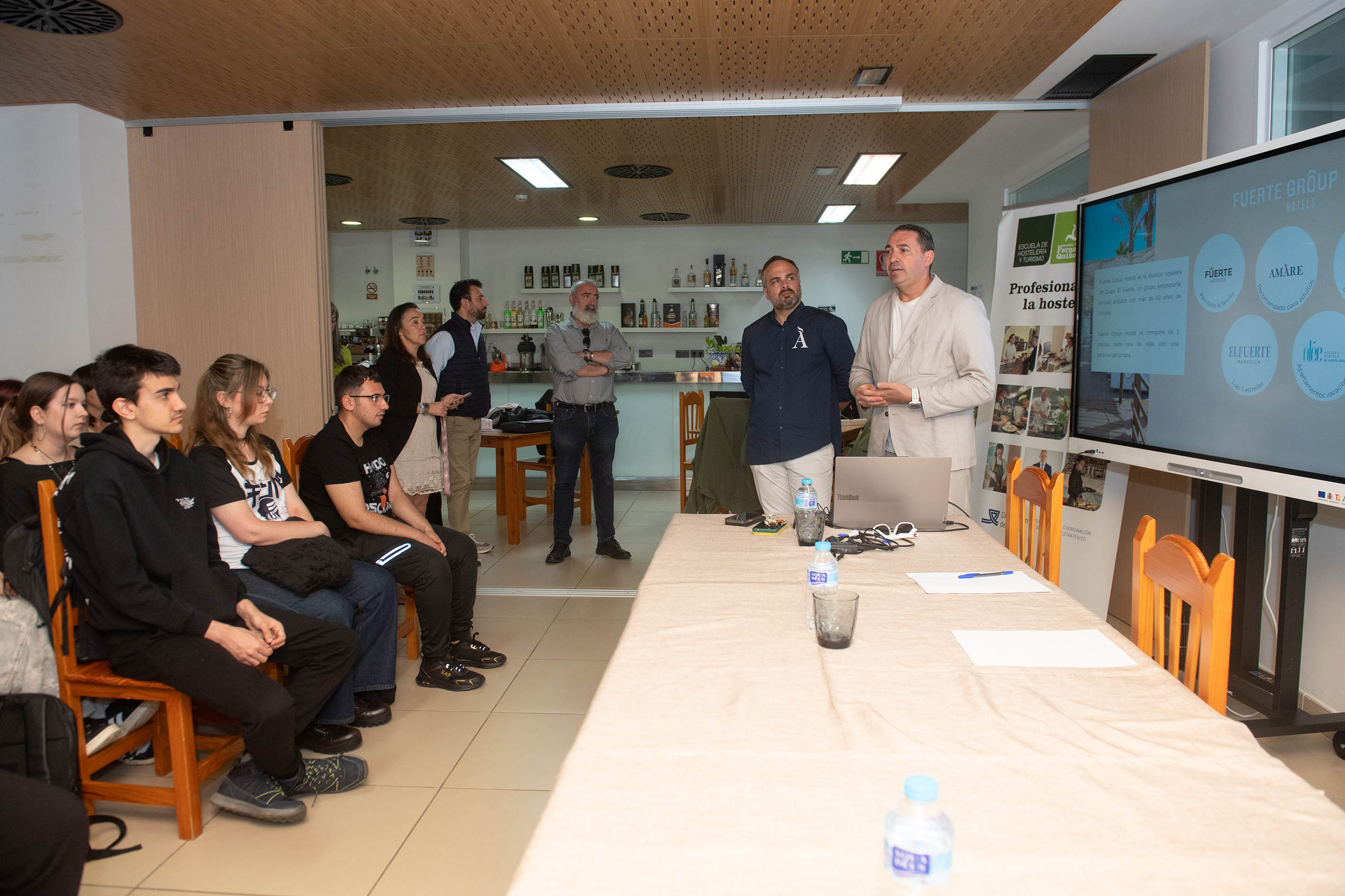 Charla Esc FQuiñones 3