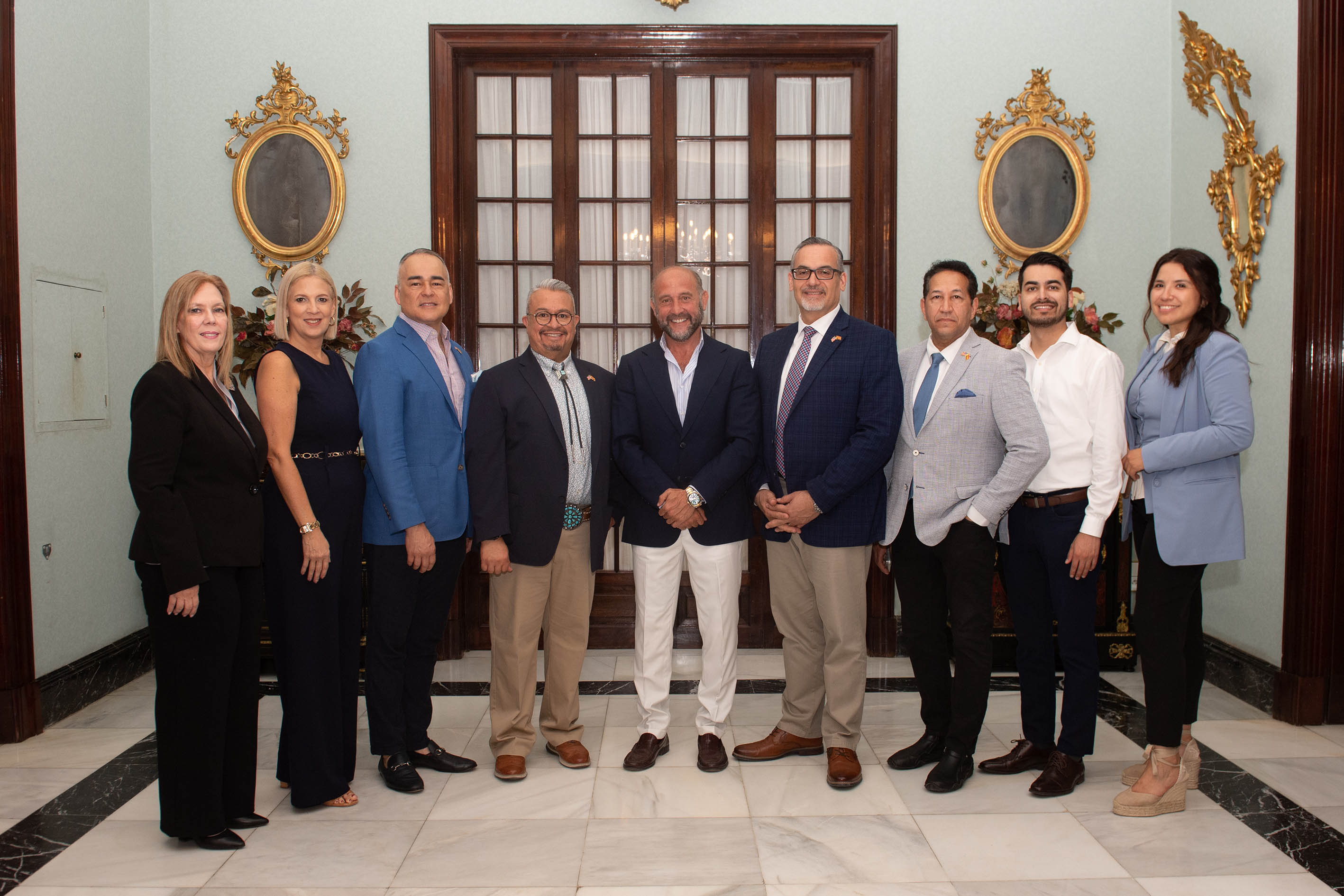 Visita lideres hispanos (2)