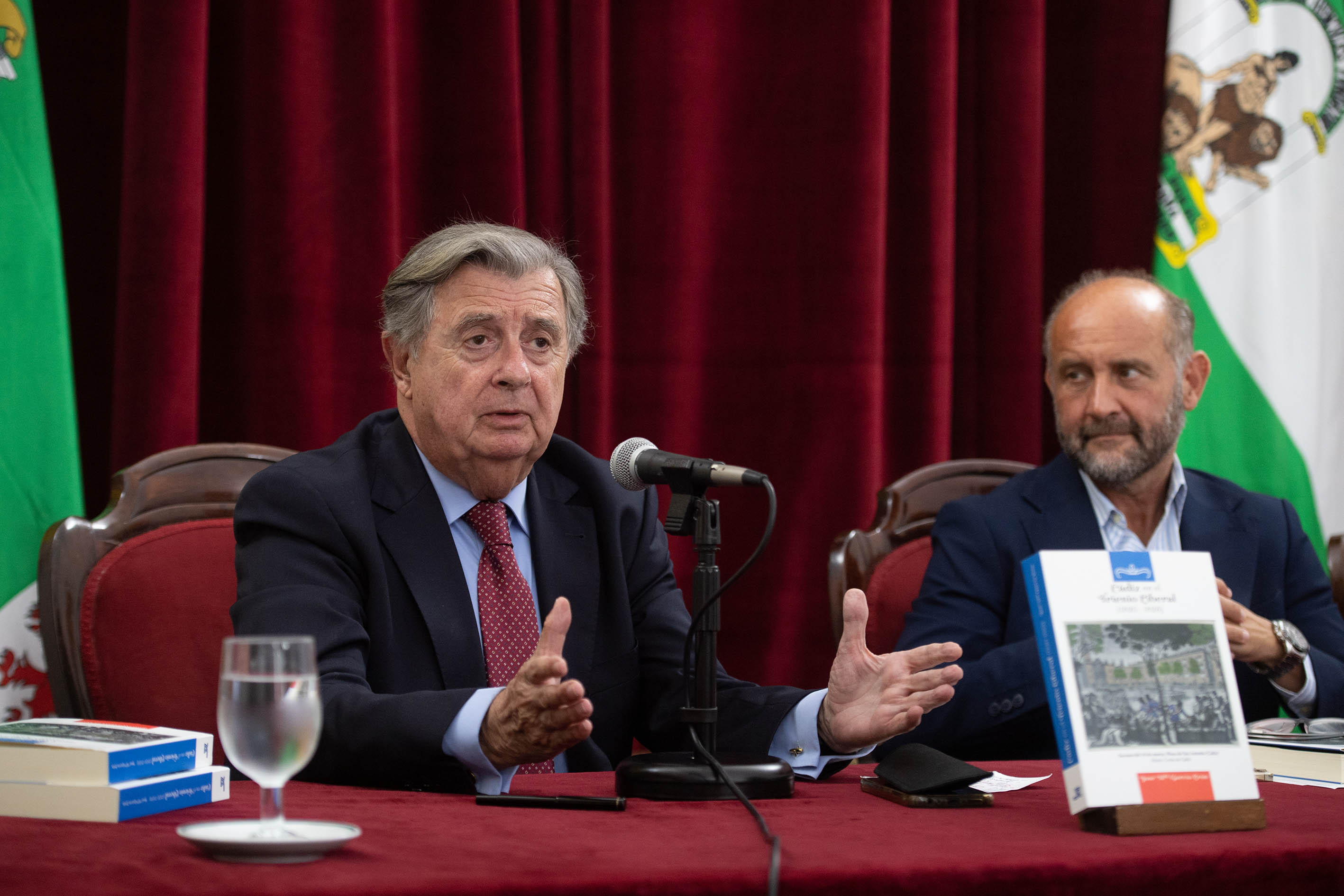 LIbro el trienio liberal_Garcia Leon y Juancho Ortiz
