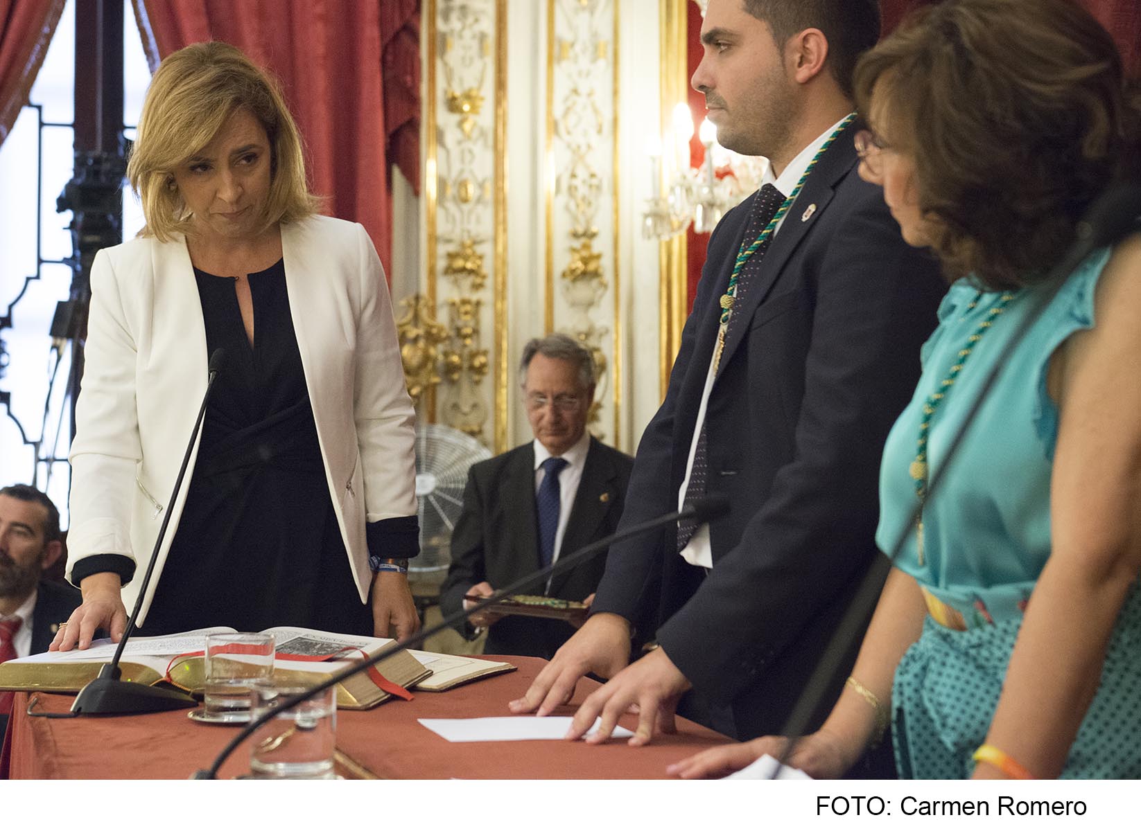 Pleno de investidura_Almudena Martinez del Junco