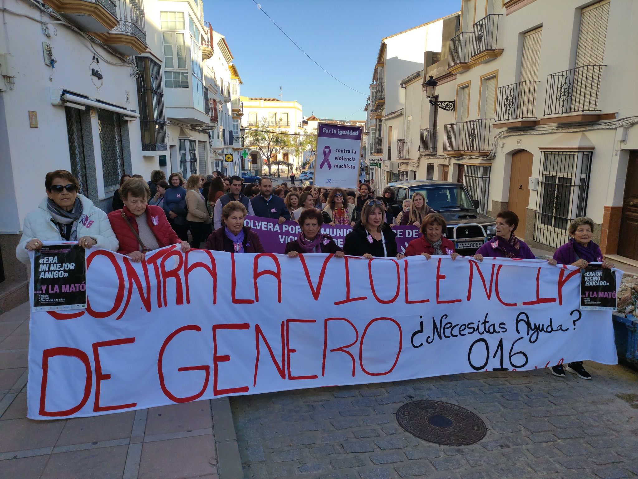 25 N Olvera