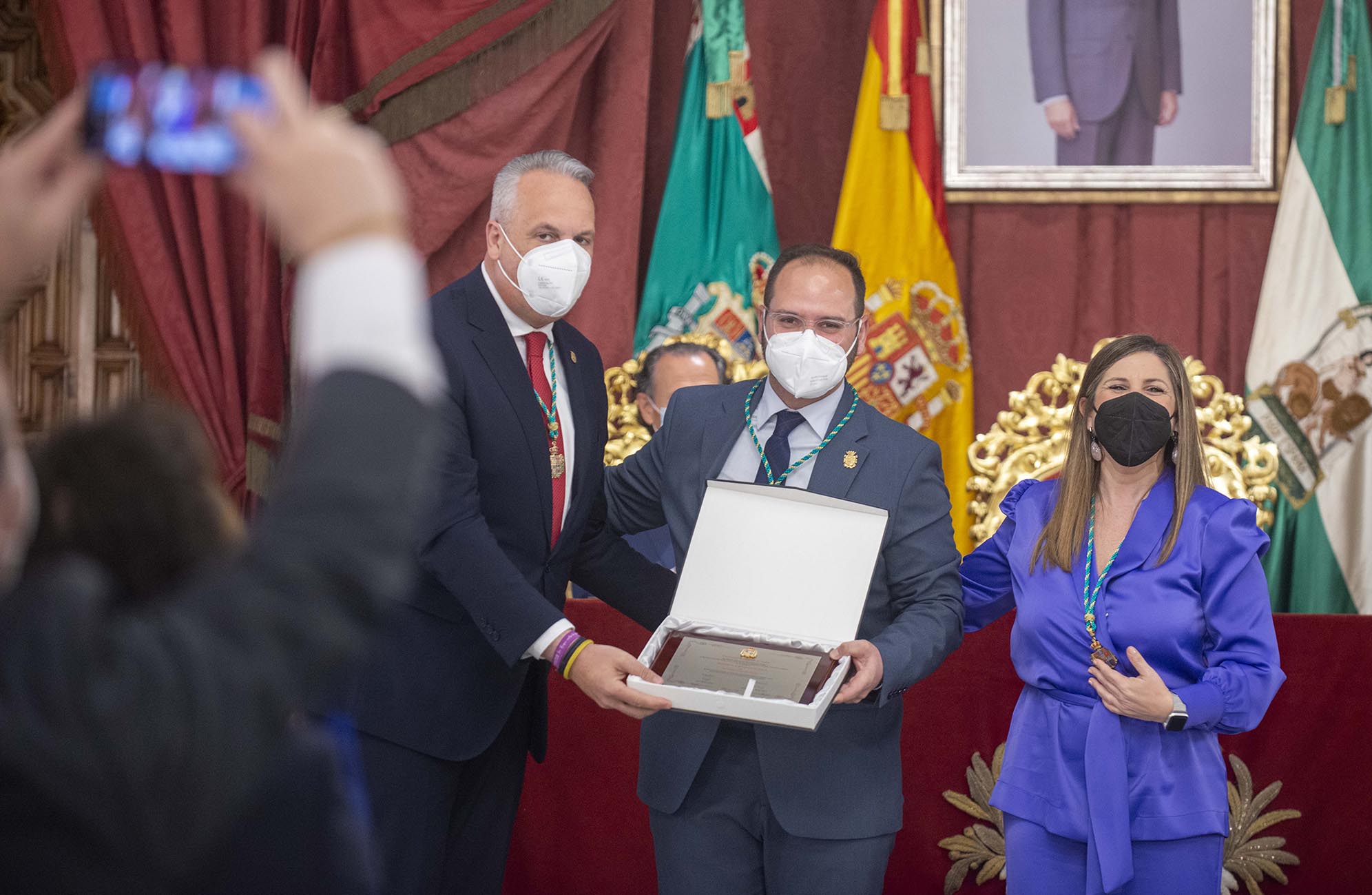 El alcalde de Castellar recoge la Medalla de la Provincia